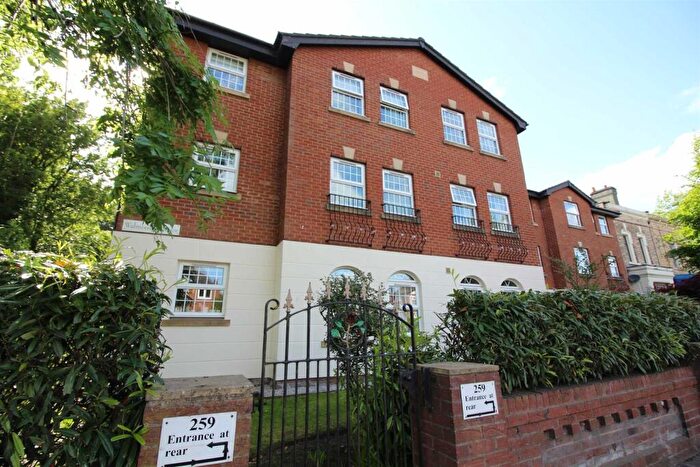2 Bedroom Apartment To Rent In Walmersley Road, Bury, BL9