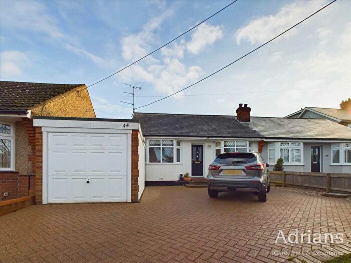 3 Bedroom Bungalow For Sale In Watchouse Road, Galleywood, Chelmsford, CM2