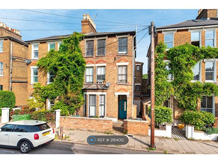 2 Bedroom Flat To Rent In Sudbourne Road, London, SW2