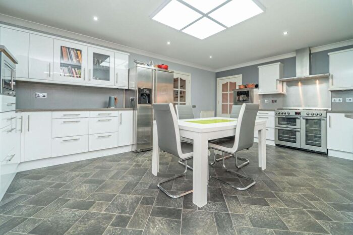 5 Bedroom Detached House For Sale In Skivo Wynd, Murieston, EH54