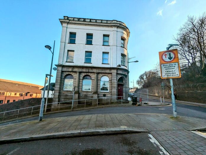 1 Bedroom Apartment To Rent In Armoury Hill, Ebbw Vale, NP23