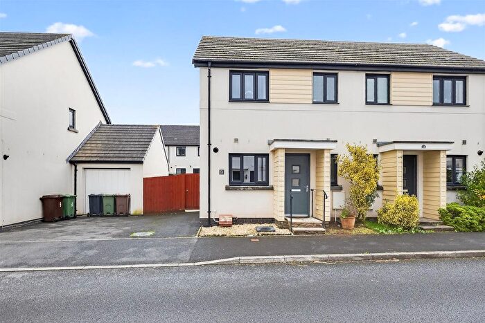 2 Bedroom Semi Detached House For Sale In Westleigh Way, Plymouth, PL9