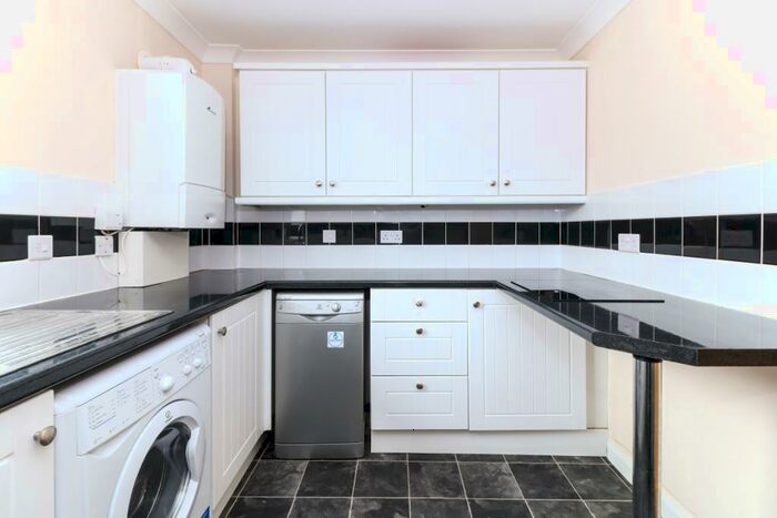 1 Bedroom Apartment To Rent In Biscoe Court Wheatley, OX33