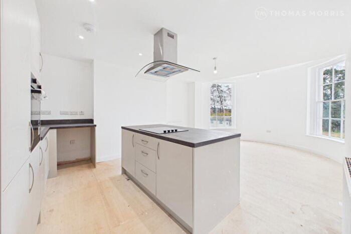 3 Bedroom Apartment To Rent In Cambridge Street, St. Neots, Cambridgeshire, PE19