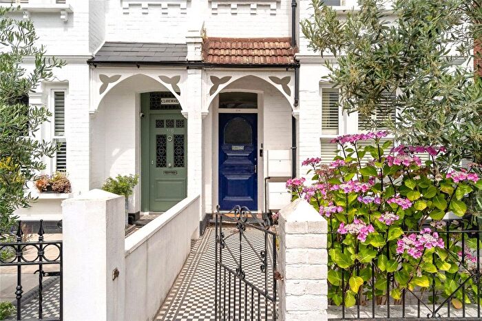 2 Bedroom Flat To Rent In Sternhold Avenue, London, SW2