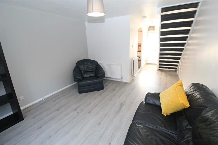 2 Bedroom Property To Rent In Riversdale, Llandaff, Cardiff, CF5