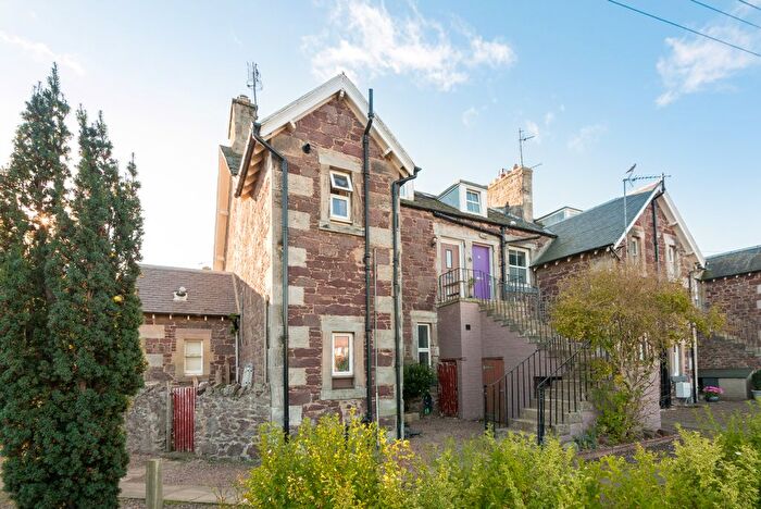 3 Bedroom Flat For Sale In School Road, East Linton, East Lothian, EH40