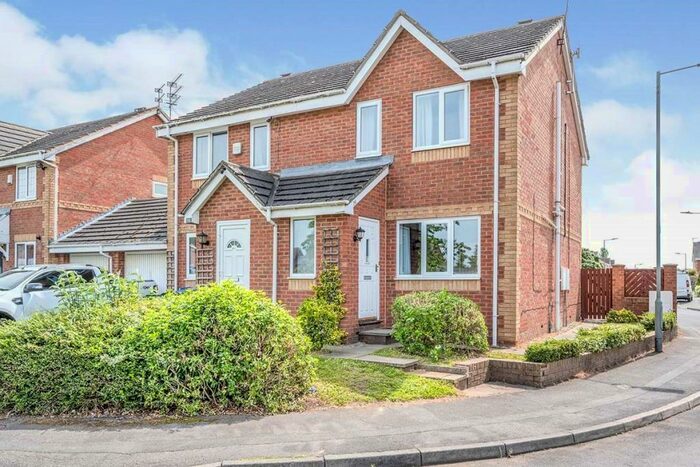 3 Bedroom Semi-Detached House To Rent In Grange Court, Bentley, Doncaster, South Yorkshire, DN5