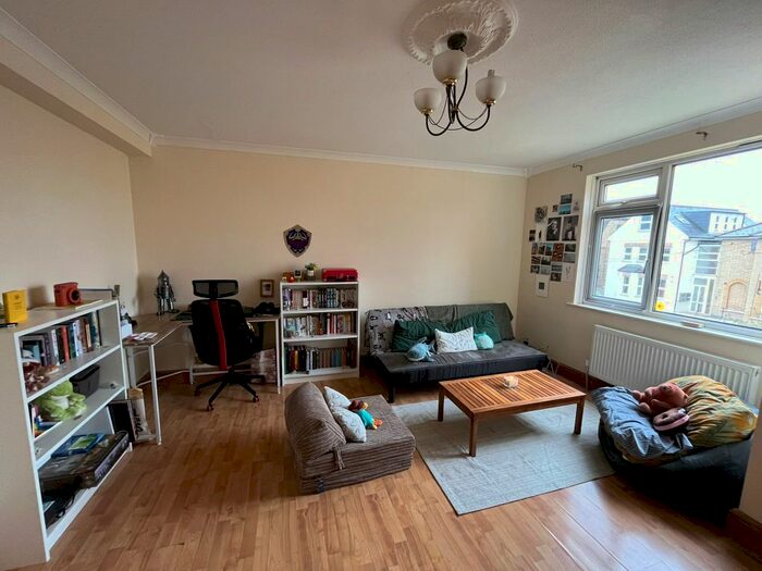 1 Bedroom Flat To Rent In Outram Road, Croydon, CR0