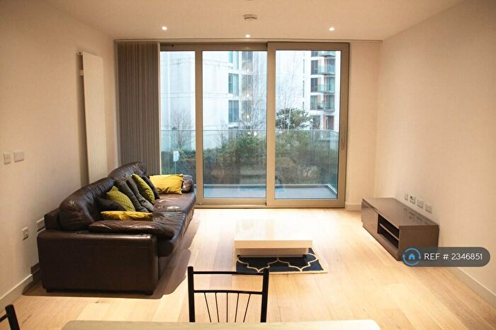 1 Bedroom Flat To Rent In Royal Wharf, London, E16
