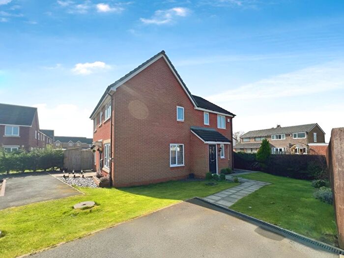 3 Bedroom Semi-Detached House To Rent In Fallow Brook, Leigh, WN7