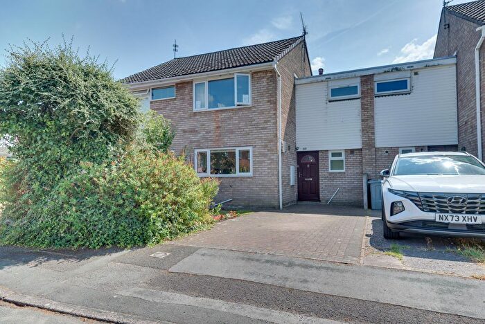 3 Bedroom Semi-Detached House For Sale In Hawthorne Close, Congleton, CW12