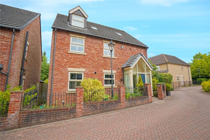 4 Bedroom Detached House For Sale In Queensway Court, Rotherham, South Yorkshire, S60