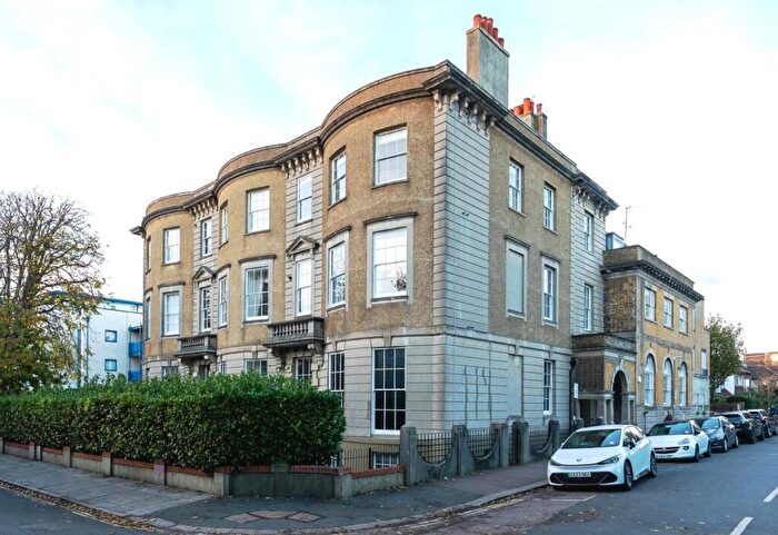 2 Bedroom Flat To Rent In Windlesham Road, Brighton, BN1
