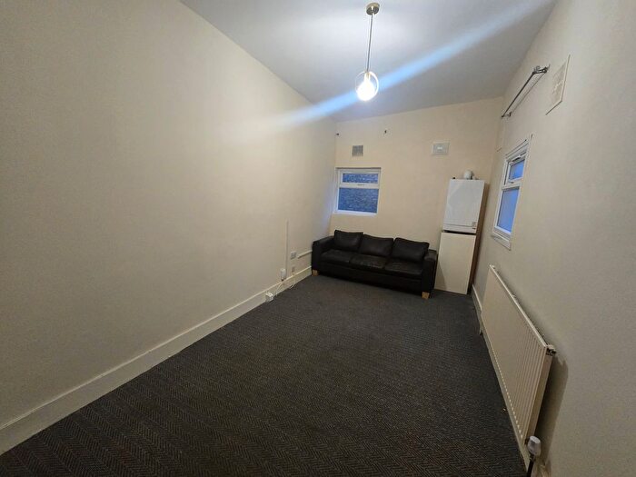 1 Bedroom Flat To Rent In Charlton Church Lane, Charlton, London, SE7