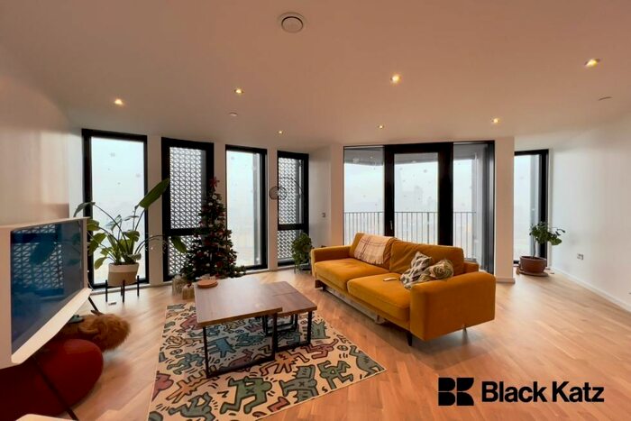 2 Bedroom Flat To Rent In The Ceramic Building, Newington Causeway, Borough, SE1