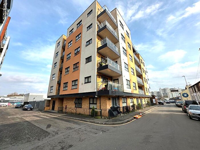 1 Bedroom Flat For Sale In Oxford Road, Town Centre, Luton, Bedfordshire, LU1