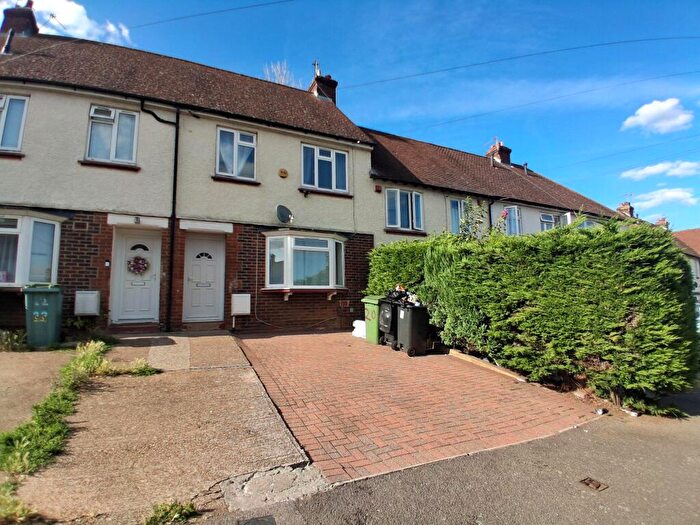 3 Bedroom Terraced House To Rent In Beaumont Road, ME16
