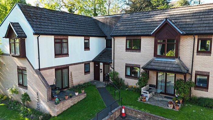 2 Bedroom Flat For Sale In Maidens Croft, Hexham, Northumberland, NE46