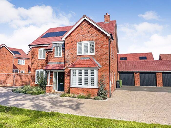 5 Bedroom Detached House For Sale In Botley, Southampton, SO32