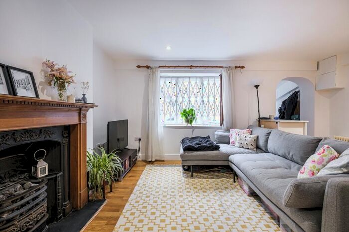 1 Bedroom Flat To Rent In Gerrard Road London, N1