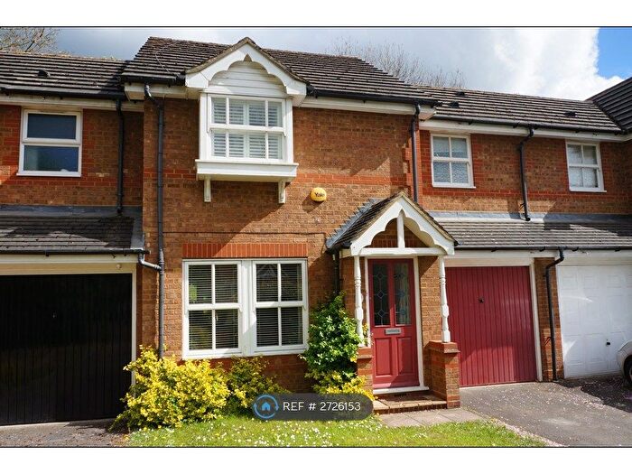 3 Bedroom Terraced House To Rent In Verbena Close, Winnersh, Wokingham, RG41