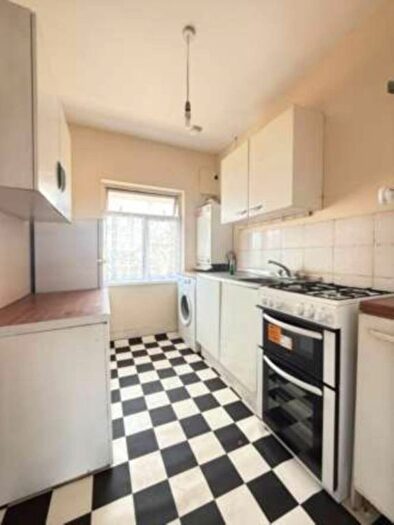 1 Bedroom Flat To Rent In Herbert Road, Southall, UB1