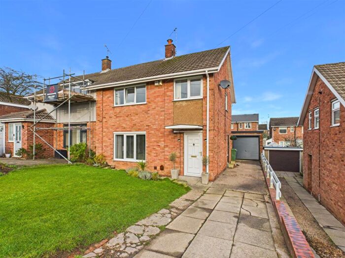 3 Bedroom Semi-Detached House To Rent In Raleigh Drive, Sheffield, S35