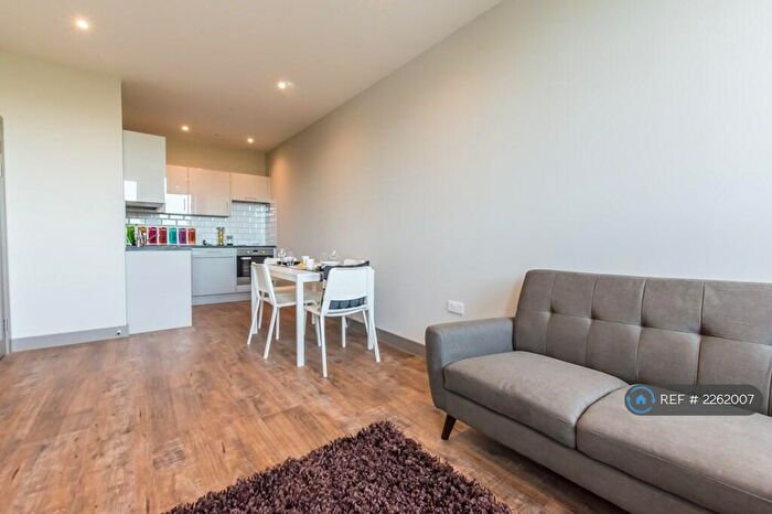1 Bedroom Flat To Rent In Week Street, Maidstone, ME14