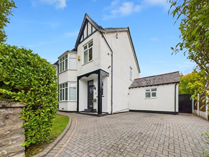 3 Bedroom Semi Detached House For Sale In Garston Old Road, Grassendale, Liverpool., L19