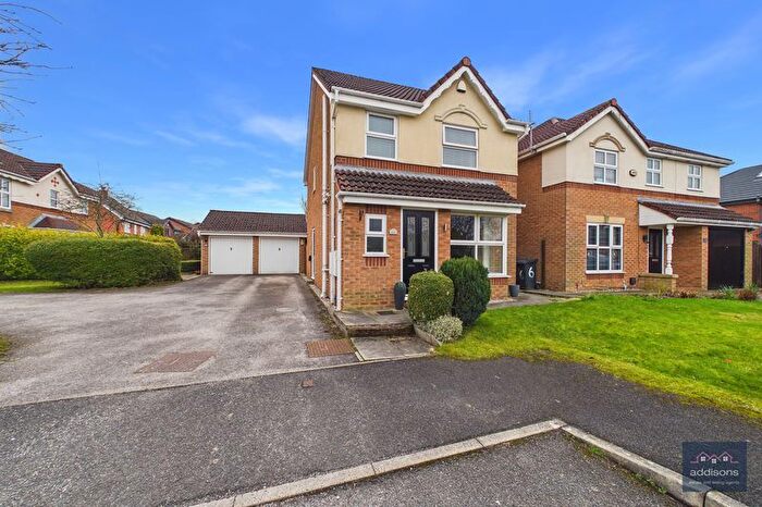 3 Bedroom Detached House For Sale In Lynbridge Close, Orrell, Wigan, WN5