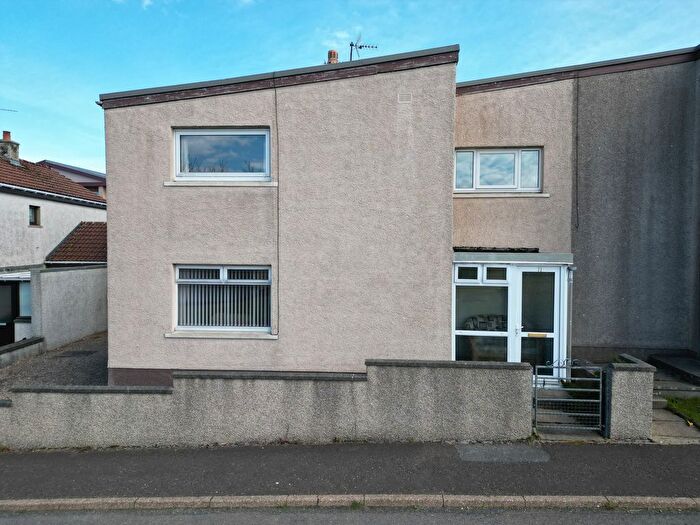 4 Bedroom Semi-Detached House For Sale In St Andrews Drive, Thurso, KW14