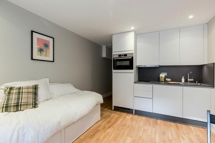 Studio To Rent In Croxley Road, London, W9