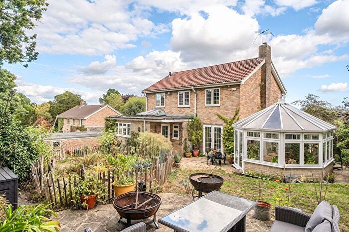 4 Bedroom Detached House For Sale In Guillards Oak, Midhurst, GU29