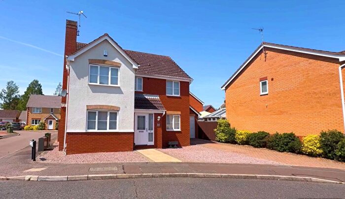 4 Bedroom Detached House For Sale In Lidgate Close, Botolph Green, Orton Longueville, Peterborough, PE2