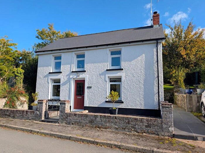 3 Bedroom Detached House For Sale In Cribyn, Lampeter, SA48