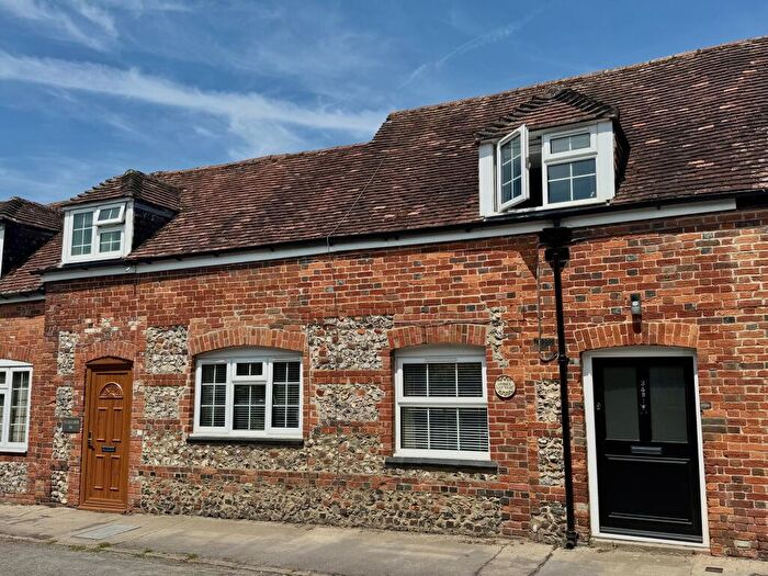 2 Bedroom Cottage For Sale In High Street, Ramsbury, SN8