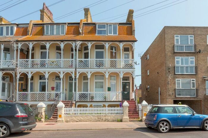 1 Bedroom Flat To Rent In Minnis Road, Birchington, CT7