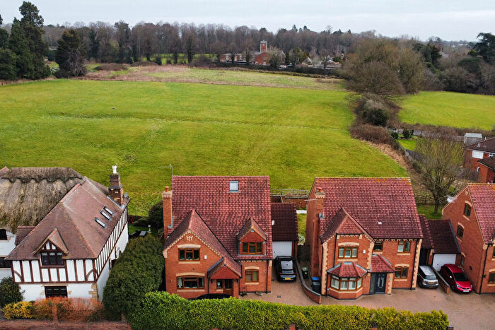 5 Bedroom Detached House For Sale In Daventry Road, Dunchurch, Rugby, CV22