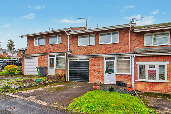 3 Bedroom Terraced House For Sale In Frescade Crescent, Basingstoke, RG21