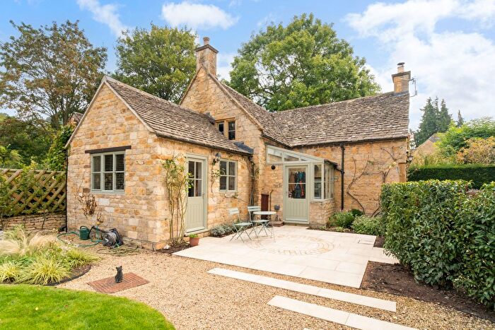 3 Bedroom Cottage For Sale In Buckland, Broadway, WR12