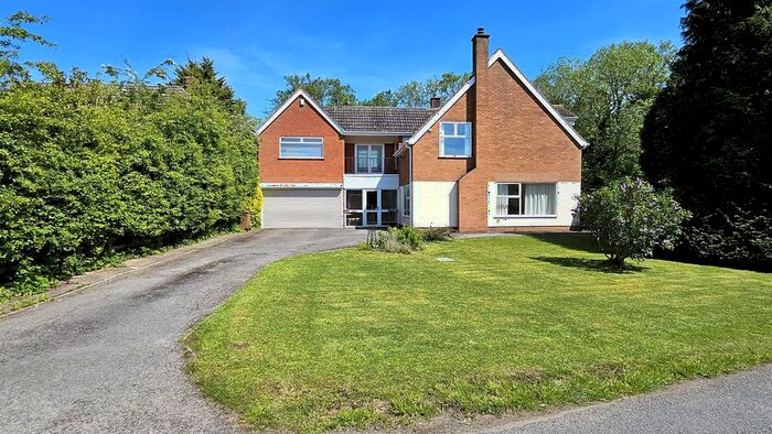 4 Bedroom Detached House For Sale In Wichenford, Worcester, WR6