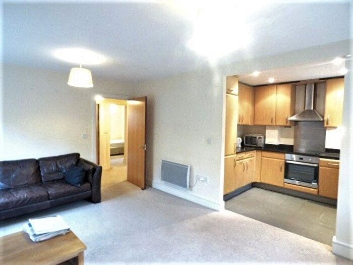 2 Bedroom Flat To Rent In Azure House, Buckfast Street, Shoreditch, E2