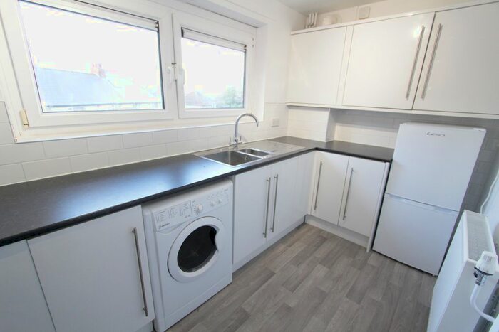 1 Bedroom Flat To Rent In Latham Square, Sheffield S11