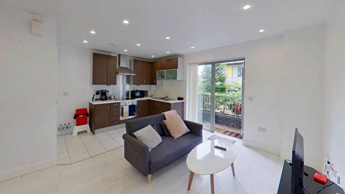 1 Bedroom Studio To Rent In Hodgeson House, Tower Hamlets, London, E1