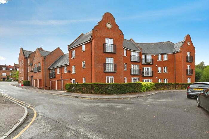 1 Bedroom Flat For Sale In Osborne Heights, Warley, Brentwood, Essex, CM14