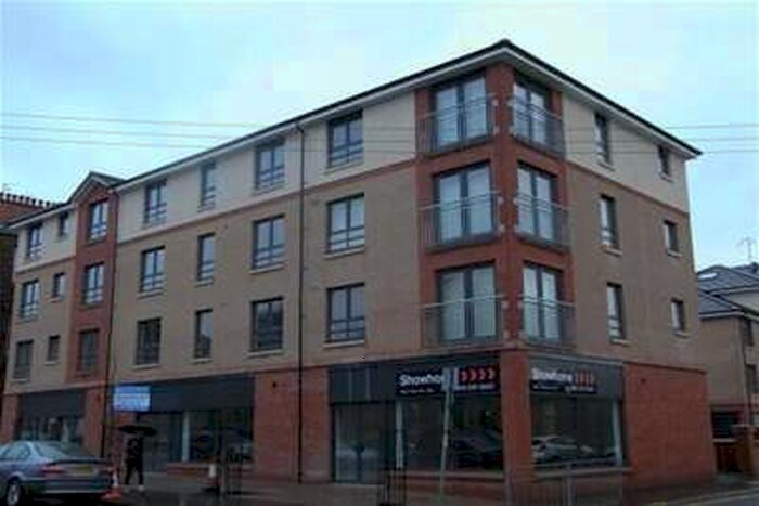 2 Bedroom Flat To Rent In Strathcona Drive, Anniesland, G13