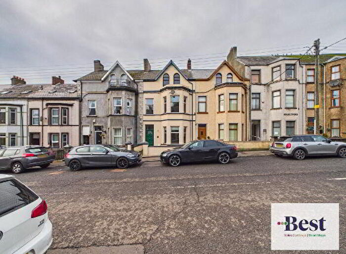 6 Bedroom Terrace House For Sale In The Roddens, Larne, BT40
