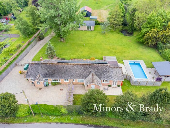 3 Bedroom Detached House For Sale In The Moor, Reepham, Norwich, NR10