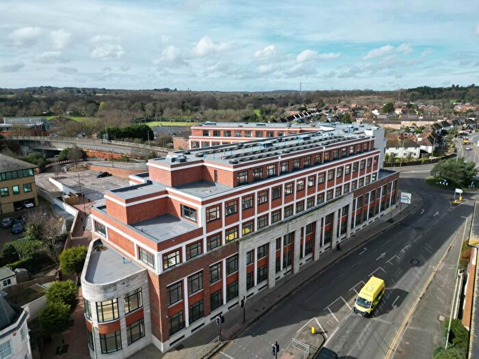 1 Bedroom Apartment To Rent In Surrey, KT16